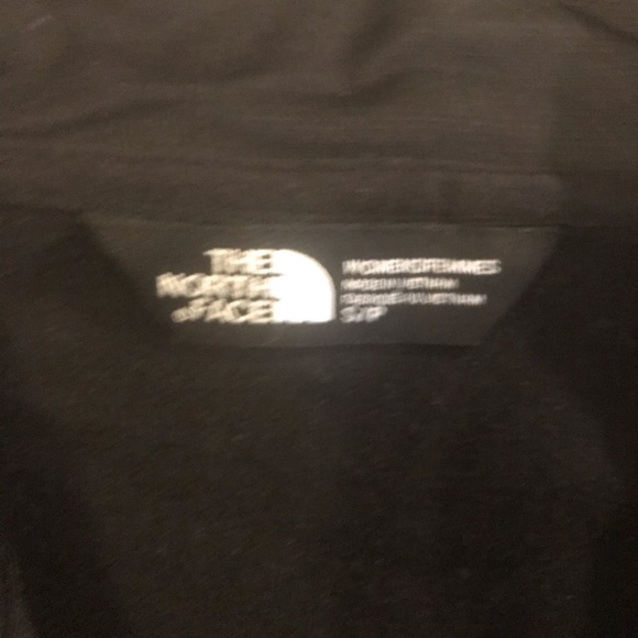 North Face Women’s Black Quarter Zip, S - Picture 2 of 2